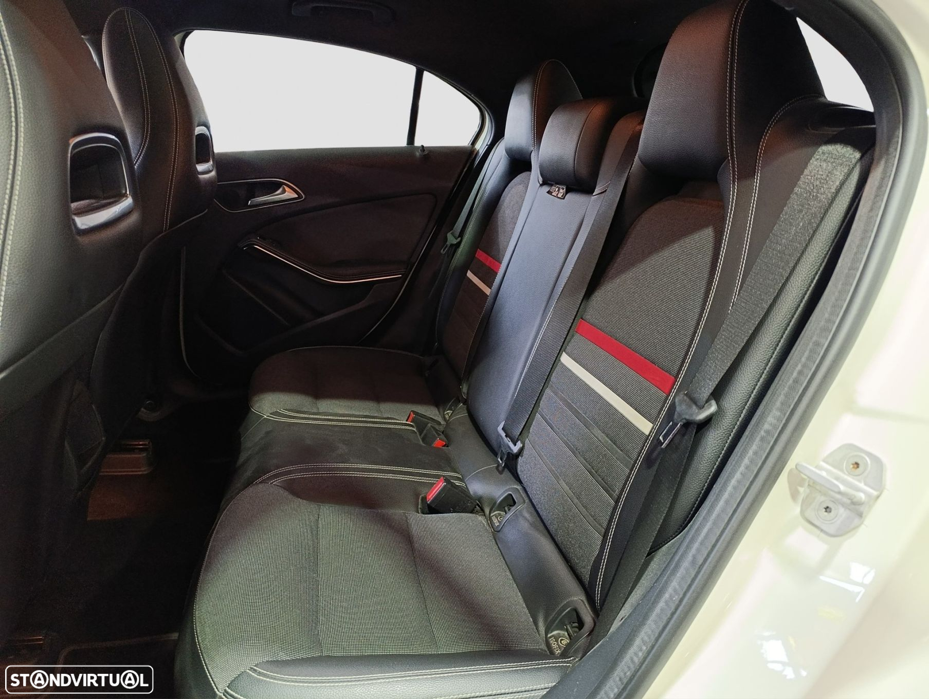 Mercedes-Benz A 180 CDi BlueEfficiency Aut. - 20