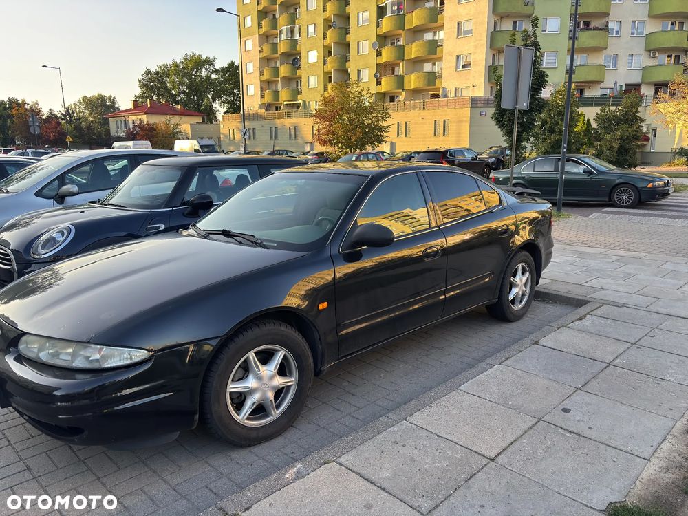 Chevrolet Alero - 2