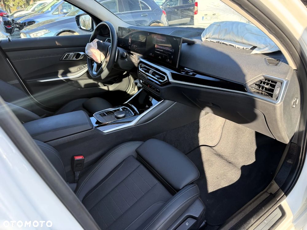 BMW Seria 3 318d Sport Line - 10