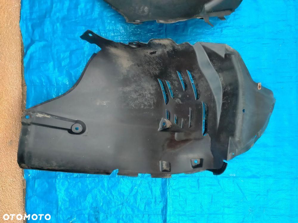 Mercedes CLS W219 Nadkole Przód Przednie Lewe A2196900930 - 2