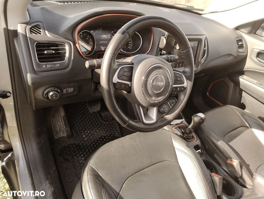Jeep Compass 2.0 M-Jet 4x4 AT9 Low Trailhawk - 13