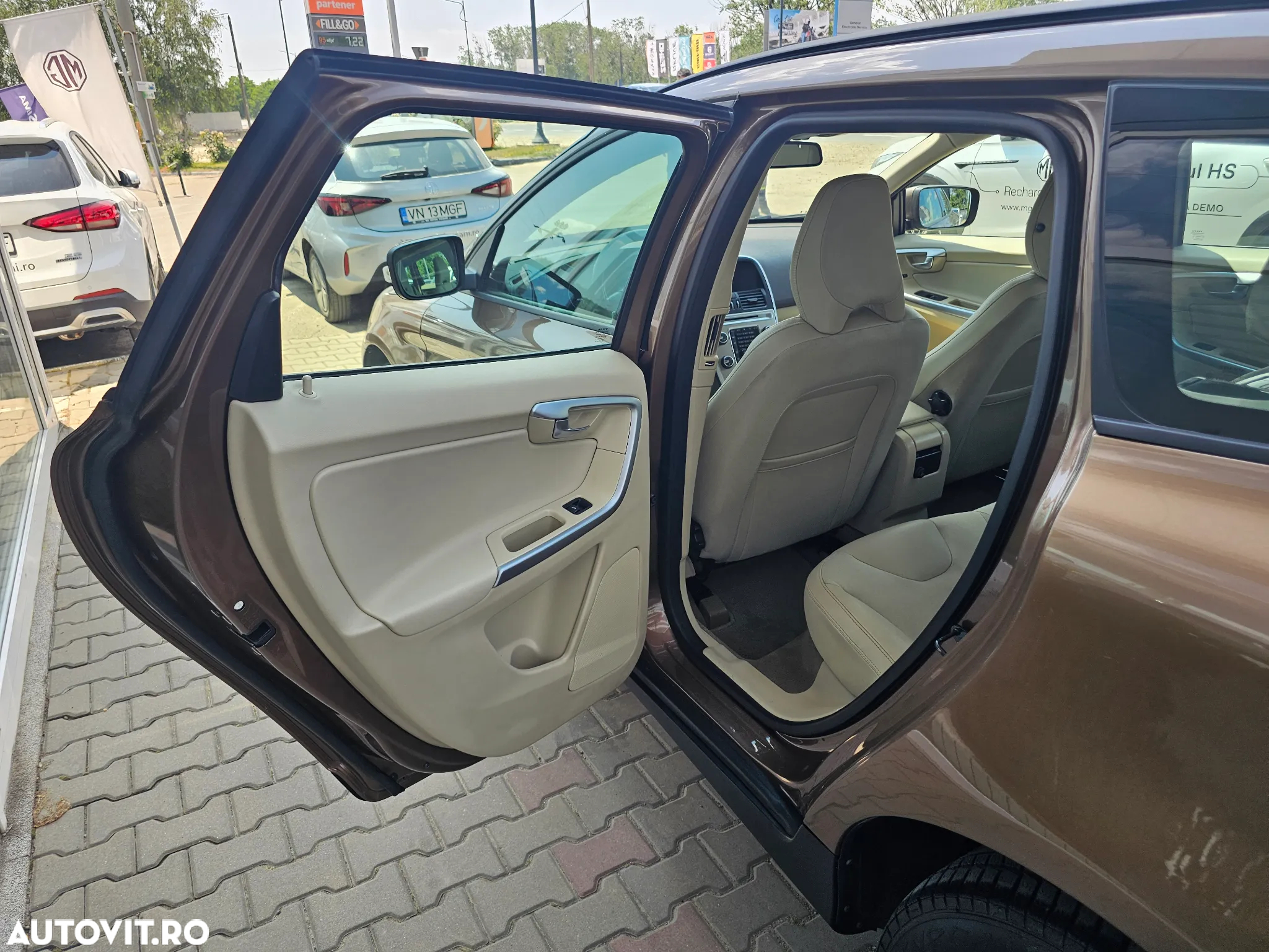Volvo XC 60 D3 Aut. Summum - 14
