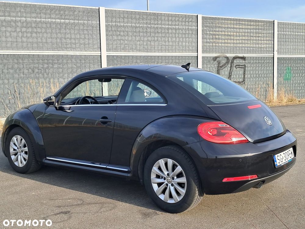 Volkswagen Beetle 1.6 TDI DPF Blue Motion Technologie Design - 21