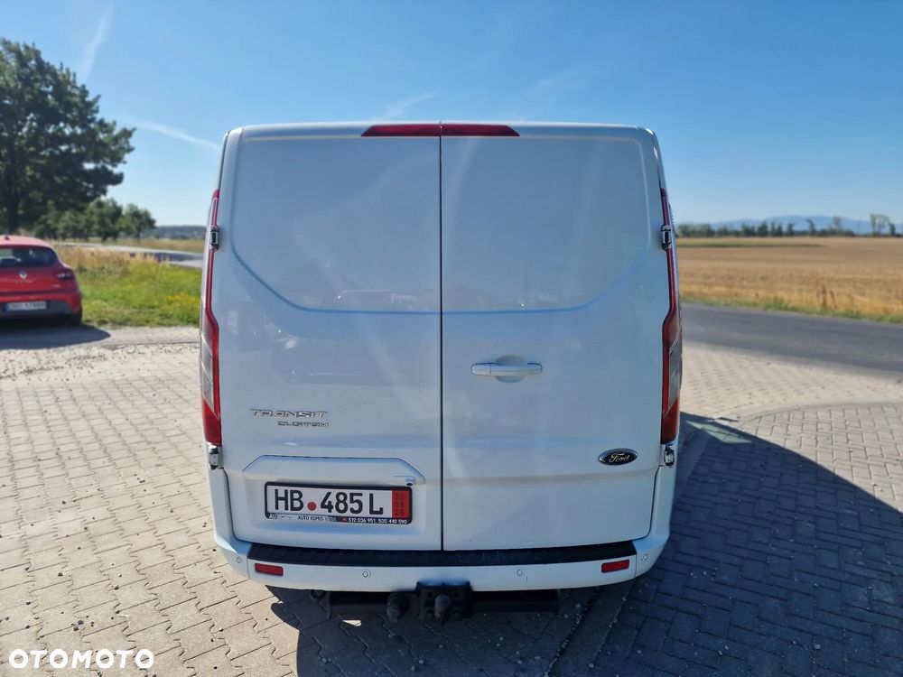 Ford Transit Custom Limited - 11