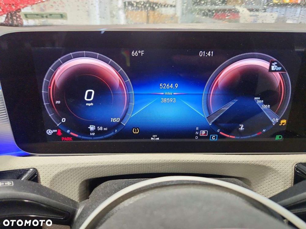 Mercedes-Benz CLA - 10