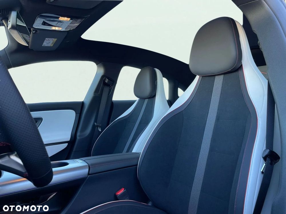 Mercedes-Benz CLA - 14