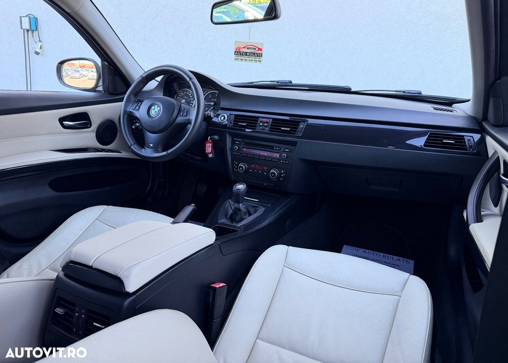 BMW Seria 3 320d DPF Touring Blue Performance Edition Sport - 20