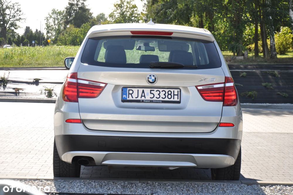 BMW X3 xDrive20d - 13