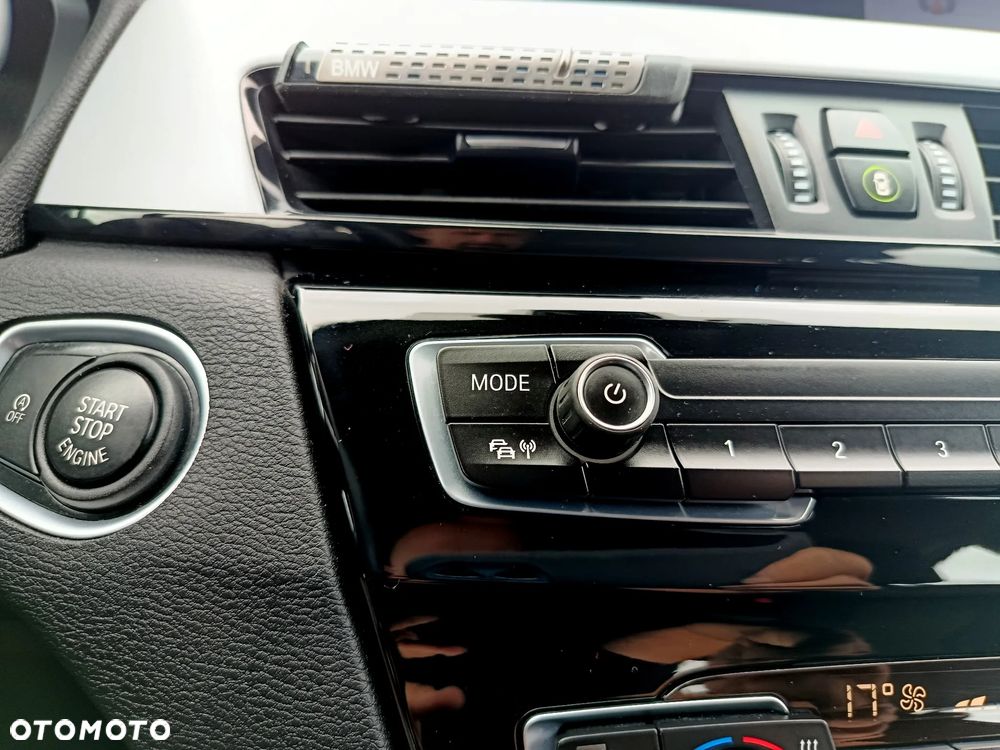 BMW X1 sDrive18i Sport Line - 20