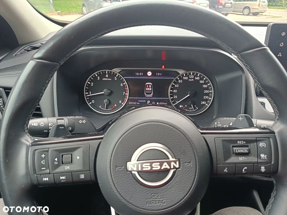 Nissan Qashqai 1.3 DIG-T N-Connecta DCT - 10