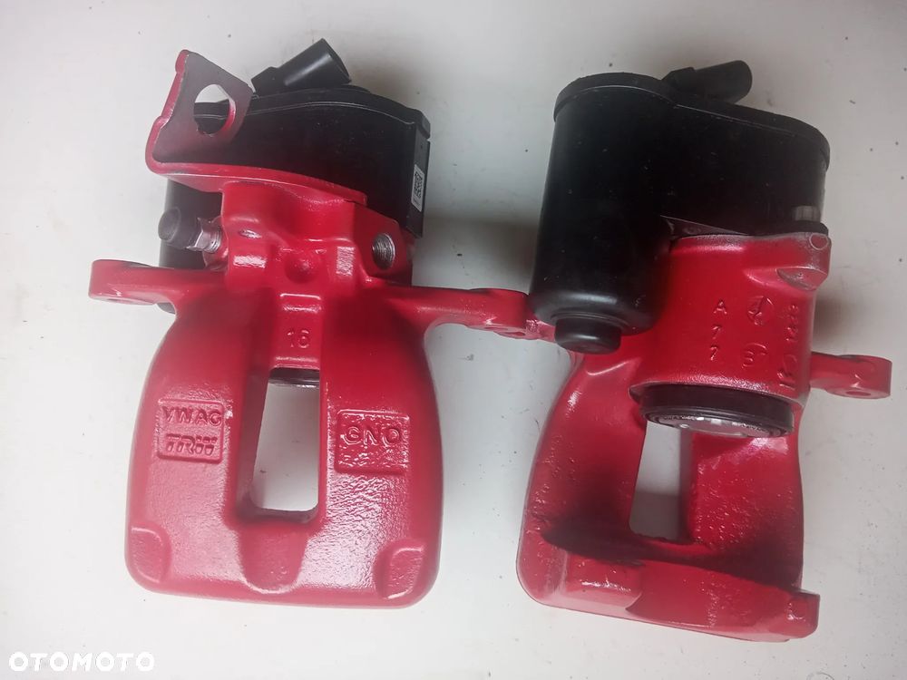 ZACISK HAMULCOWY VW PASSAT B5 B6 B7 B8 CC TIGUAN SHARAN ARTEON SEAT ALHAMBRA GOLF VII AUDI A6C6 C5 C7 A4 B8 A8 D3 D4,TT,Q3,Q5,A5,MAZDA CX5 CX7 CX9 MAZDA 3 ,6, VOLVO S60 V60 XC60 XC70 V70 S80 HYUNDAI i40,i30,KONA TUCSON KIA SPORTAGE CEED, PROCEED OPTIMA LANCIA THESIS FORD MONDEO MK4,MK5,V, GALAXY S-MAX KUGA 2 ,3 ESPACE ,EDGE, RENAULT SCENIC III MEGANE III TALISMAN SKODA Octavia III Superb III QUAD CF MOTO LIGIER X Too NOVA MICROCAR MC1 MC2 Cargo,IVECO Daily Seat Leon III BMW 5 - 12