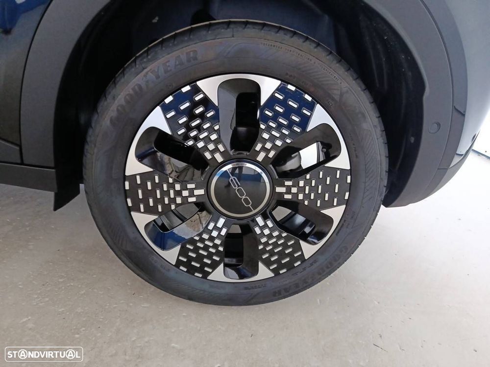 Fiat 600 1.2 Hybrid La Prima - 11