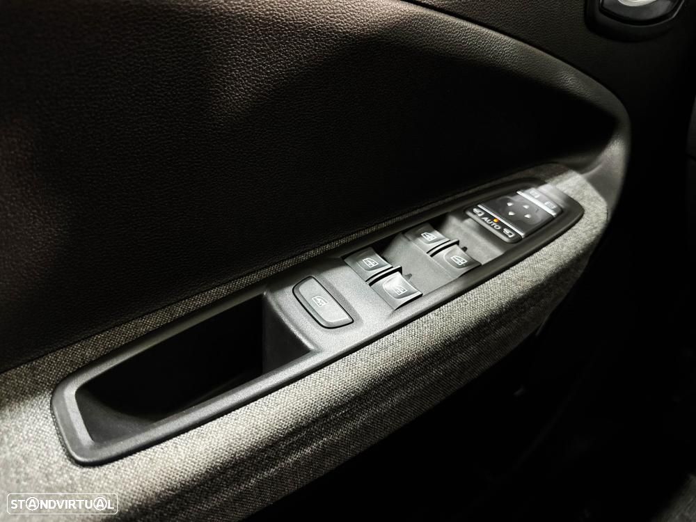 Renault Zoe (c/ Bateria) EV50 135hp Techno - 46