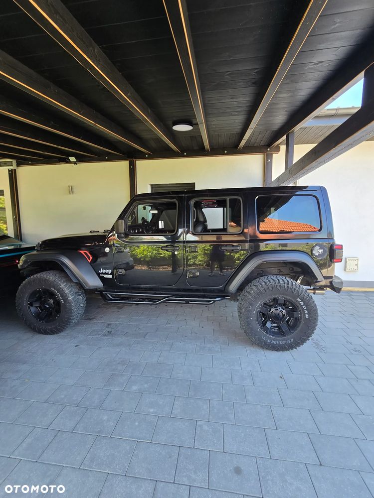 Jeep Wrangler - 27