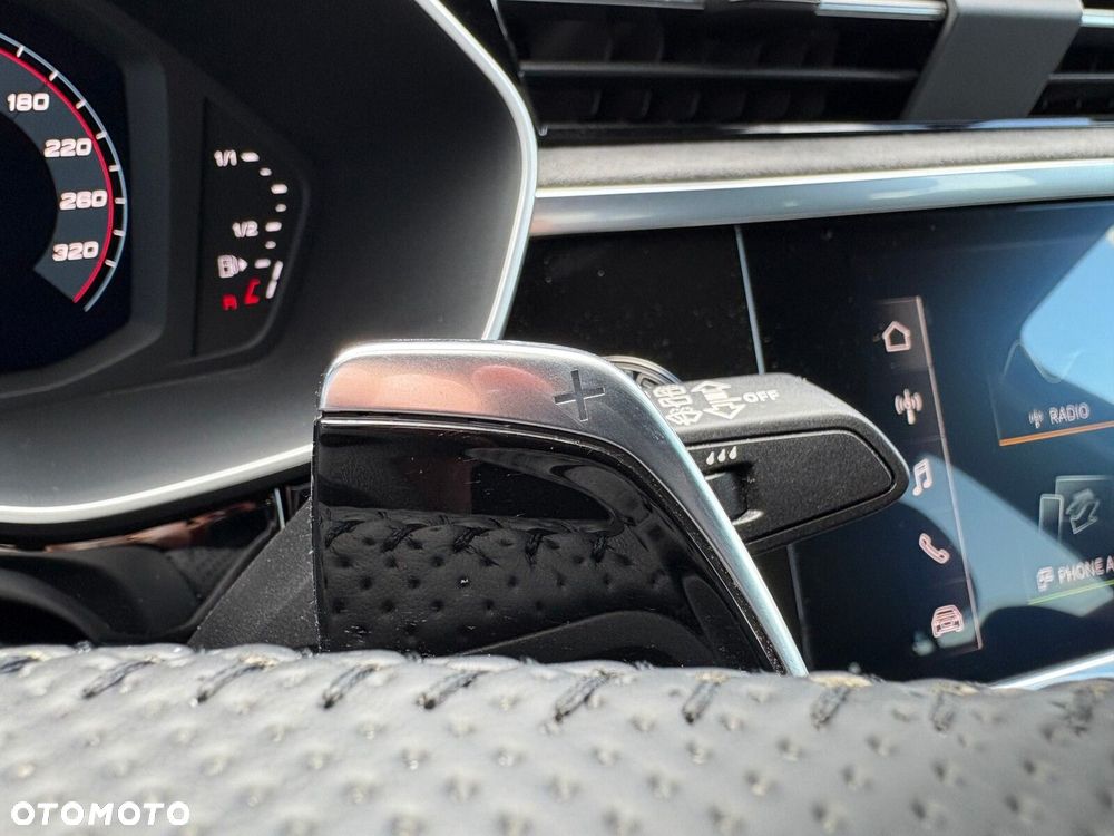 Audi RS Q3 - 28