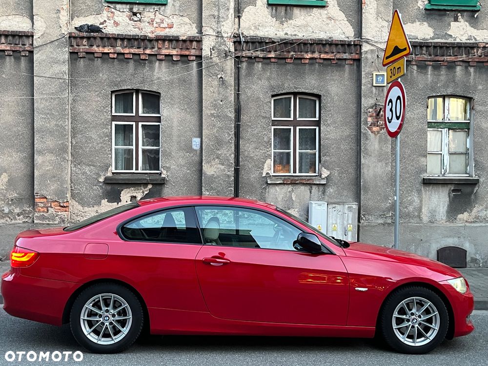 BMW Seria 3 318i Edition Exclusive - 20