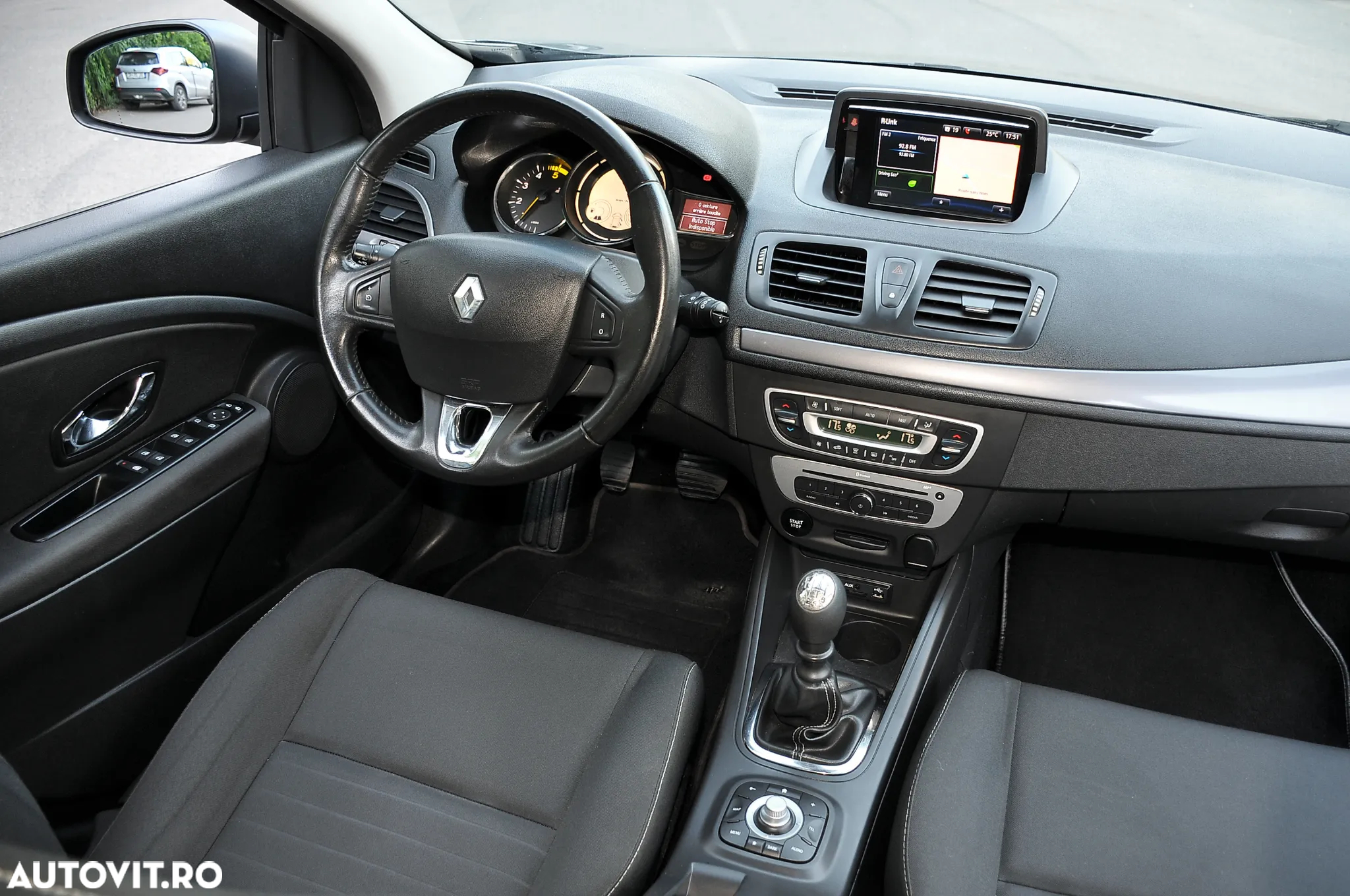 Renault Megane dCi 110 FAP LIMITED - 6