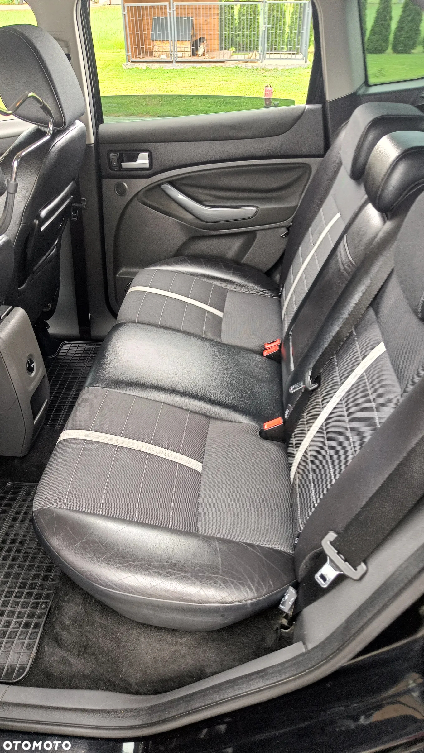 Ford Kuga 2.0 TDCi 4x4 Titanium - 30