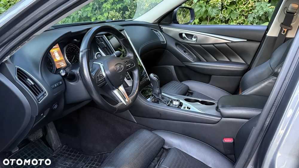 Infiniti Q50 - 33