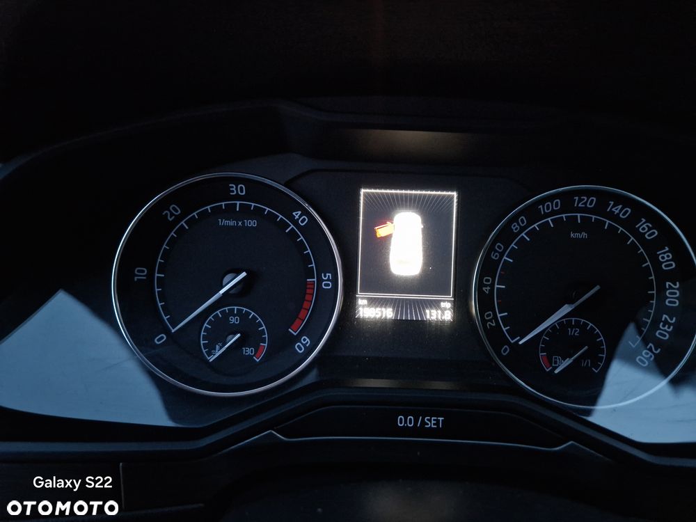 Skoda Superb 2.0 TDI 4x4 DSG Premium Edition - 17