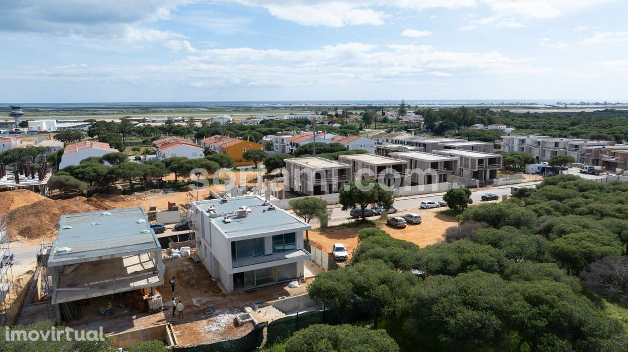 Moradia Isolada T4 Venda em Faro (Sé e São Pedro),Faro - Grande imagem: 3/18