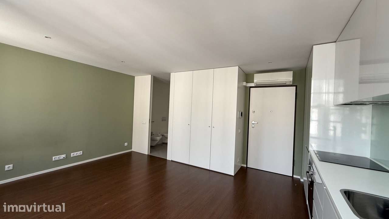 Apartamento T0 - Centro Histórico de Guimarães - Grande imagem: 5/27