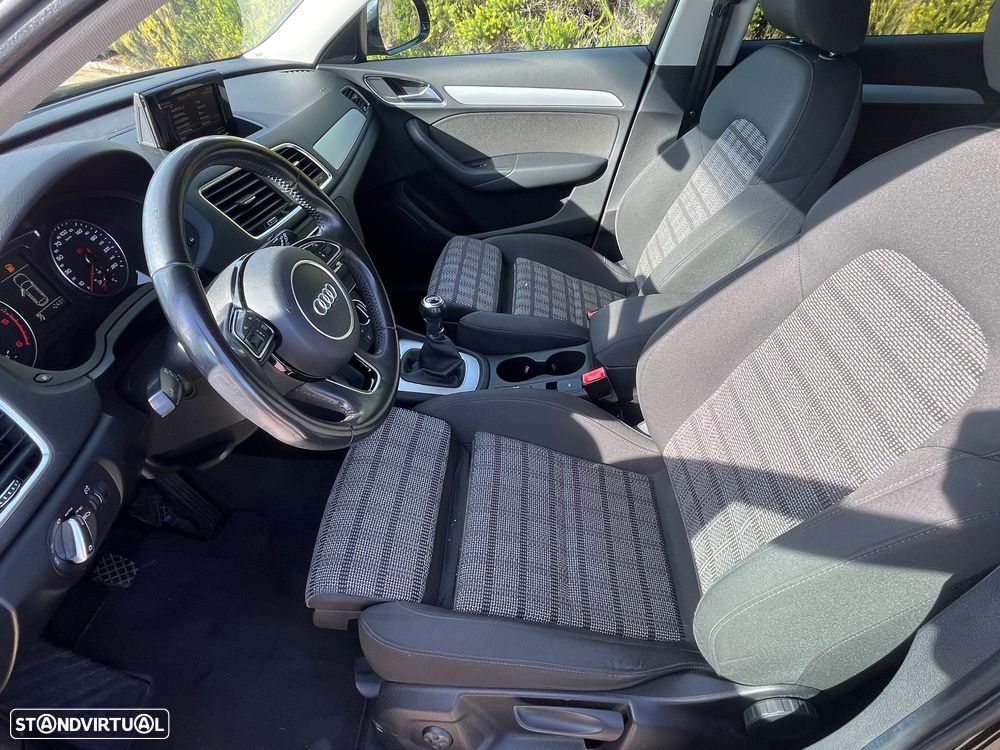 Audi Q3 2.0 TDI S-line - 11