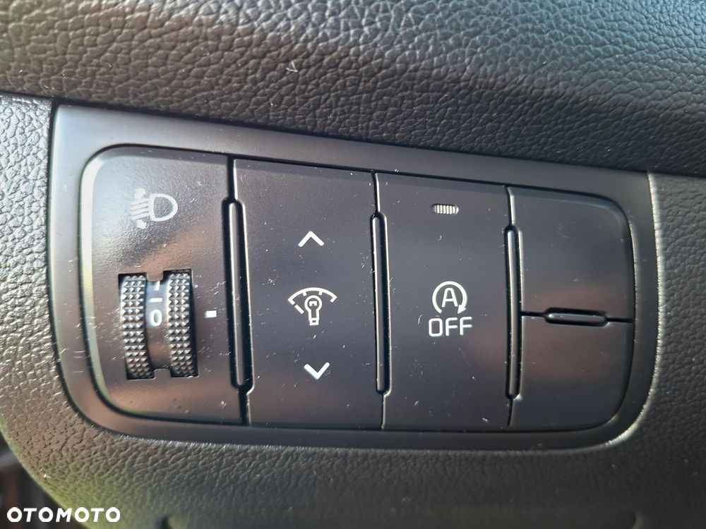 Kia Ceed 1.6 GDI XL - 16