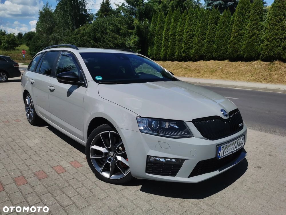 Skoda Octavia 2.0 TDI DSG RS - 1