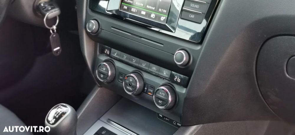 Skoda Octavia 1.6 TDI (Green tec) 4x4 Style - 14