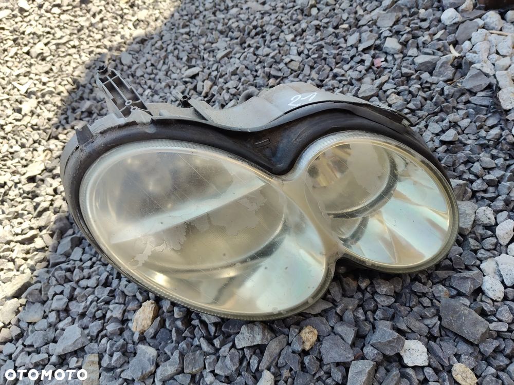 MERCEDES W209 CLK LAMPA przednia przód Prawa Lewa CAŁE ZACZEPY! uk H7 - 14