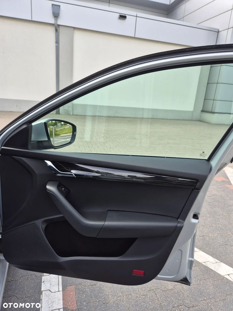 Skoda Octavia 2.0 TSI Style DSG - 11