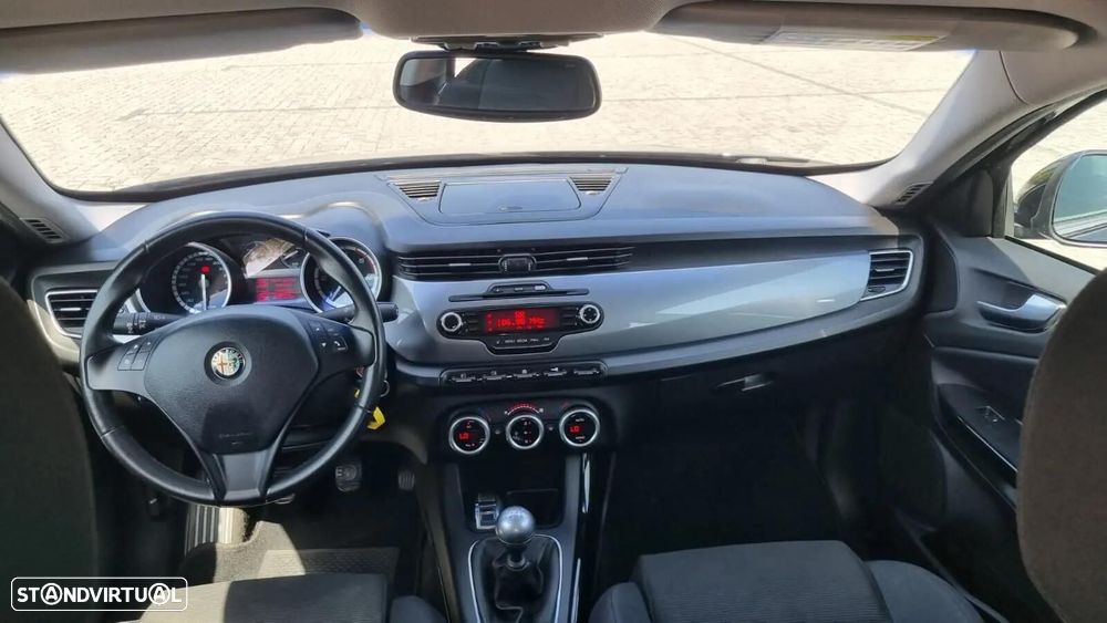 Alfa Romeo Giulietta - 9