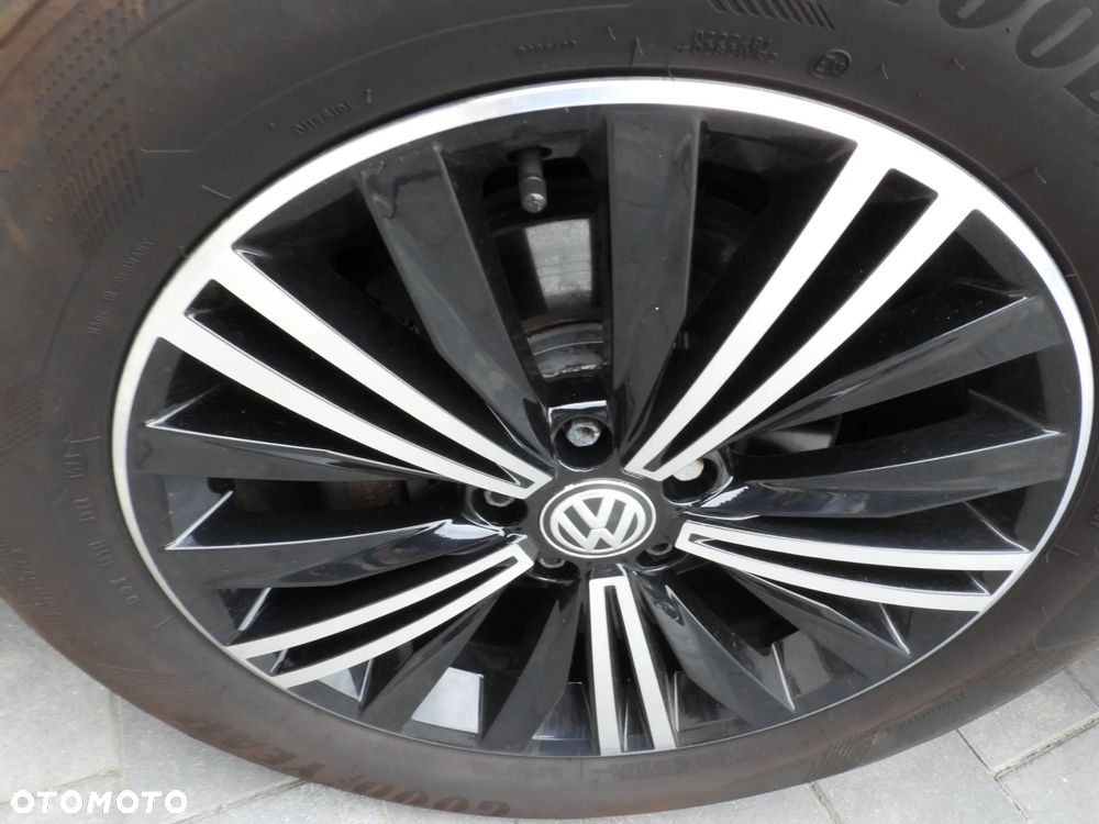 Volkswagen Tiguan 2.0 TDI SCR DSG IQ.DRIVE - 28