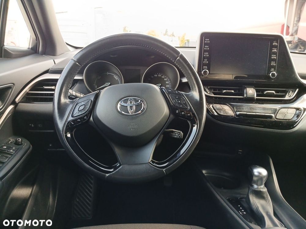 Toyota C-HR - 12