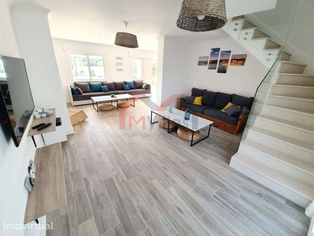 Conjunto de 4 moradias com 14 quartos e piscina - Loulé - Grande imagem: 2/40