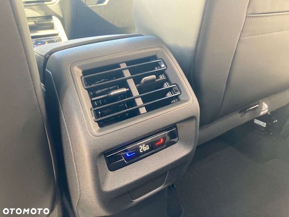 Volkswagen Tiguan - 21