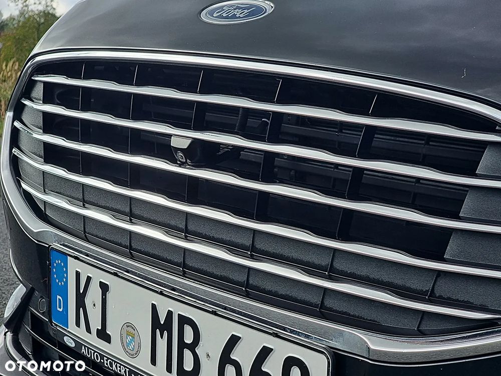 Ford S-Max - 17