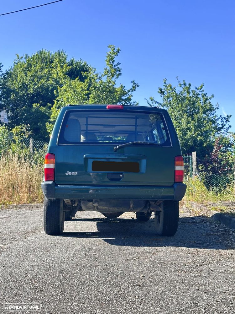 Jeep Cherokee 2.5 TD Sport - 4