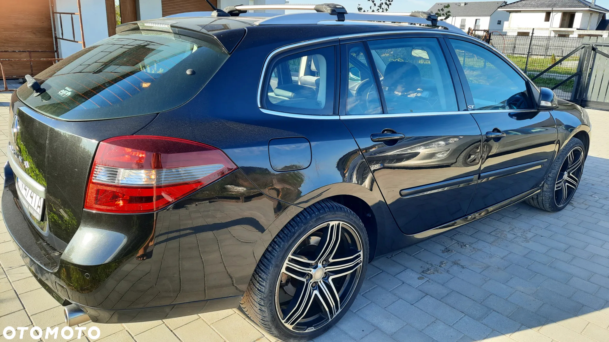 Renault Laguna Grandtour 2.0 dCi FAP GT - 14