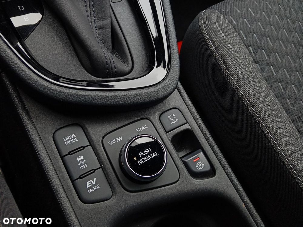 Toyota Yaris Cross - 19