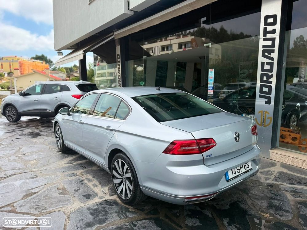 VW Passat - 9