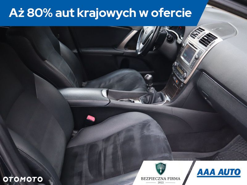 Toyota Avensis - 10