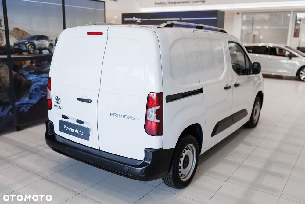 Toyota PROACE CITY VERSO - 11