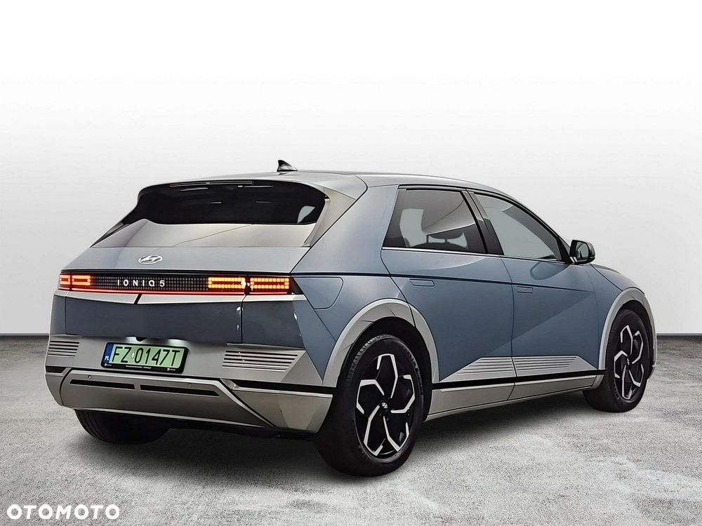 Hyundai IONIQ 5 - 5
