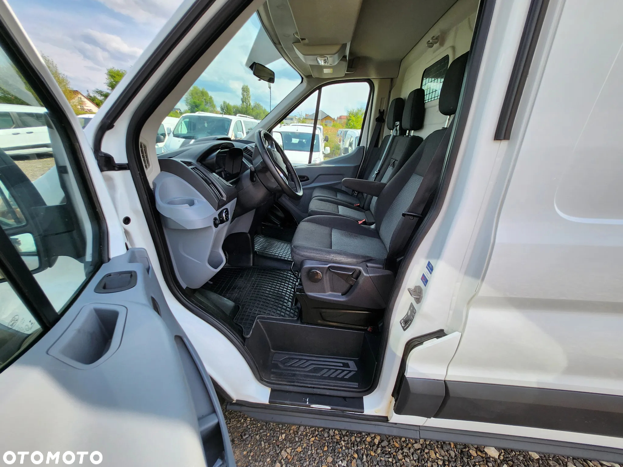 Ford Transit - 18
