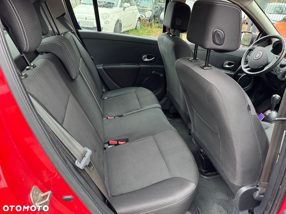Renault Clio - 22