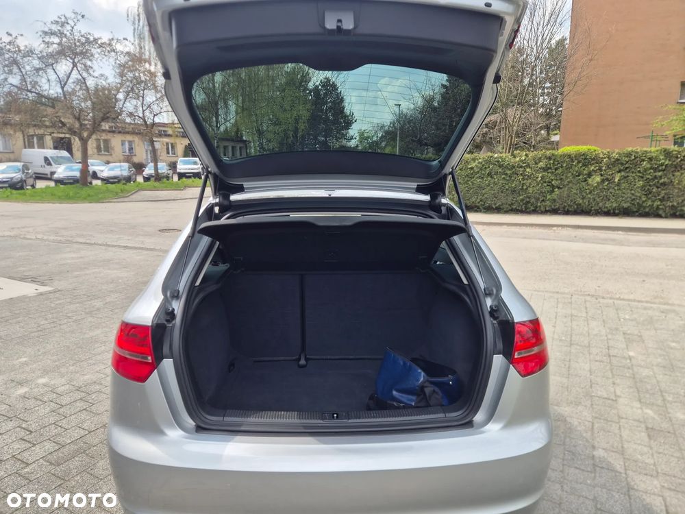 Audi A3 Sportback 2.0 TDI DPF Ambition - 14