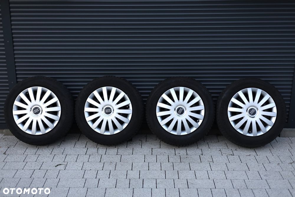 Audi A4 Limousine 1.8 TFSI Ambiente - 32