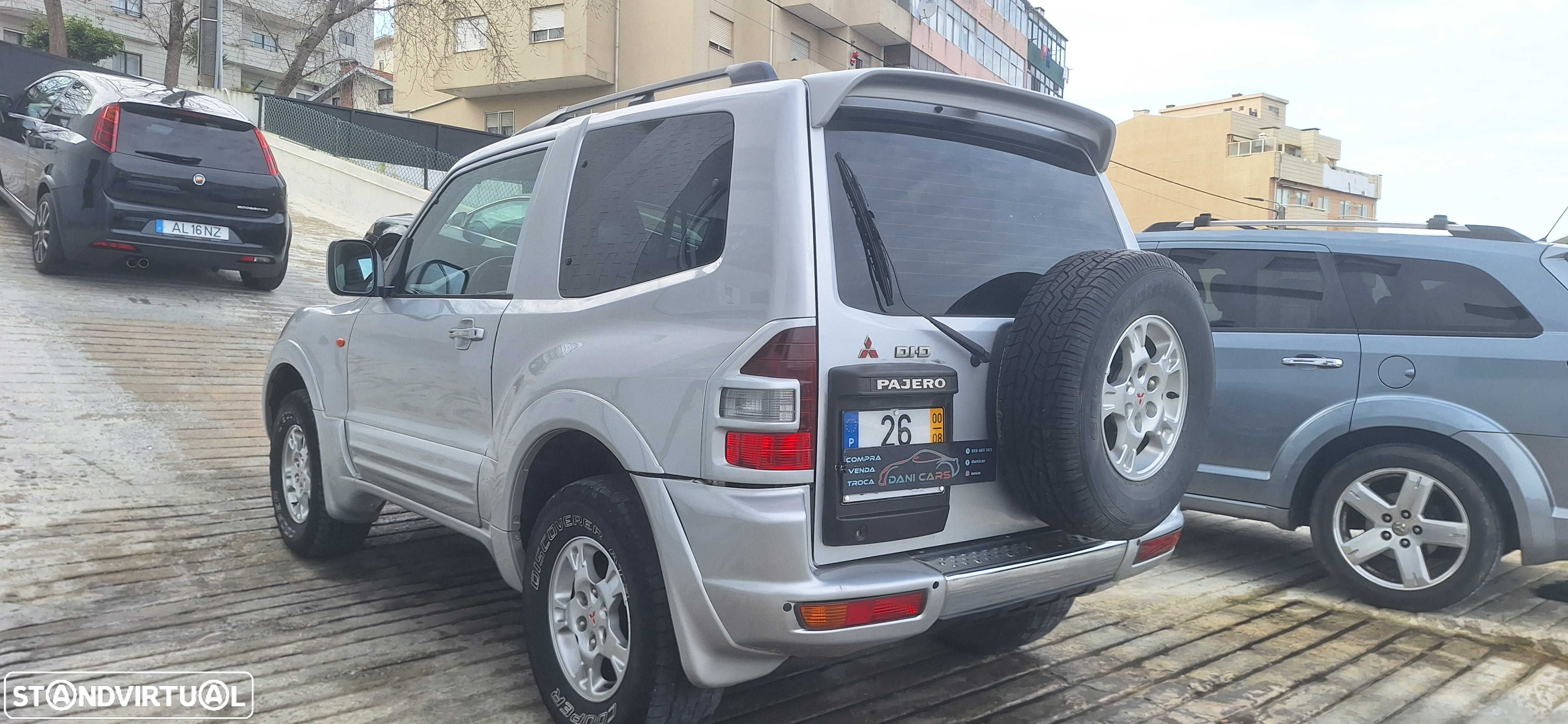 Mitsubishi Pajero 3.2 DI-D GLS - 9